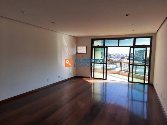 #588 - Apartamento para Venda em Rio de Janeiro - RJ