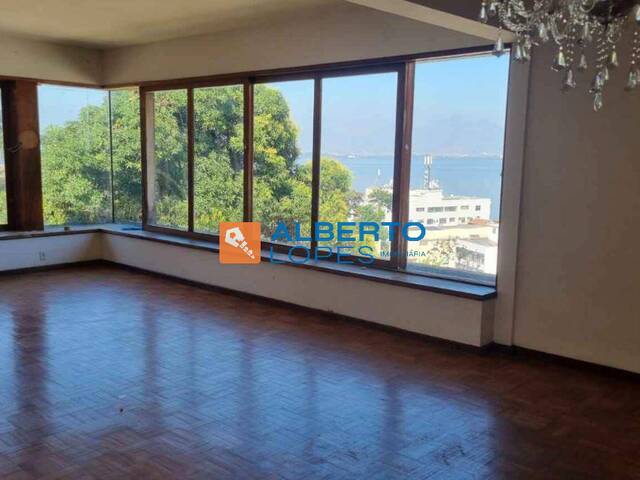 #1668 - Casa para Venda em Rio de Janeiro - RJ - 1